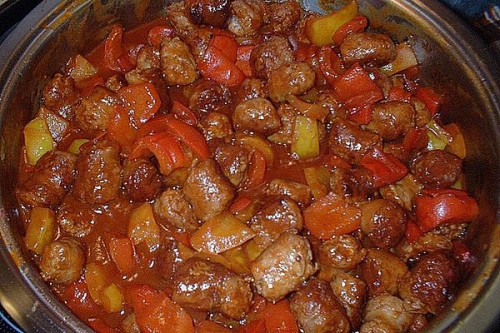 Bratwurst - Curry - Bällchen mit Peperoni - Gnocchi 